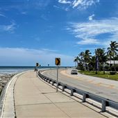 South Roosevelt Walikng / Biking Path