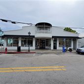 The Green Pineapple Boutique, Yoga, and Wellness Cafe